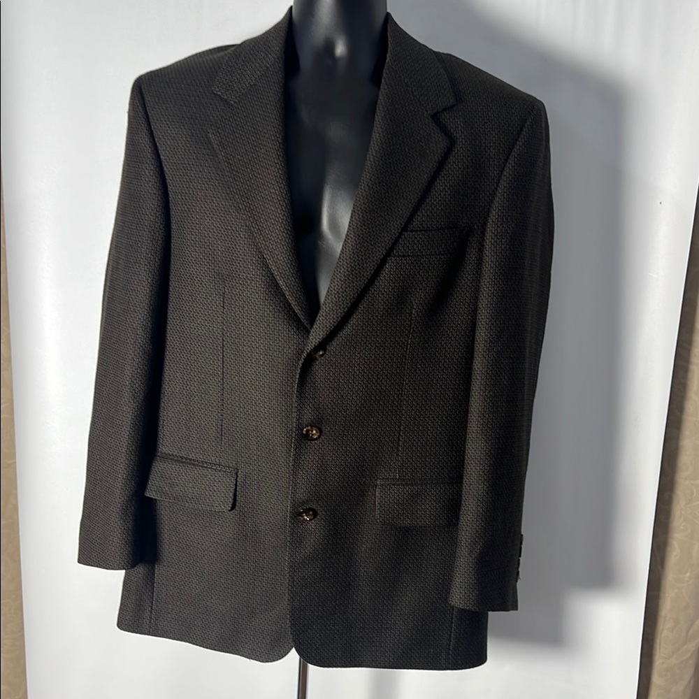 Men’s 
Bill Blass Black Blazer with Structured Shoulders 100% pure Wool
